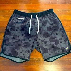 Vuori Banks Shorts